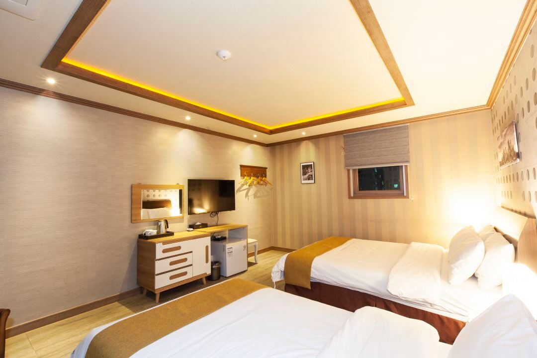 room_twin